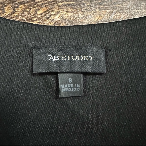 NWT | AB Studio | 2-Piece Set | Black Top with Necklace (size S) - Picture 3 of 5